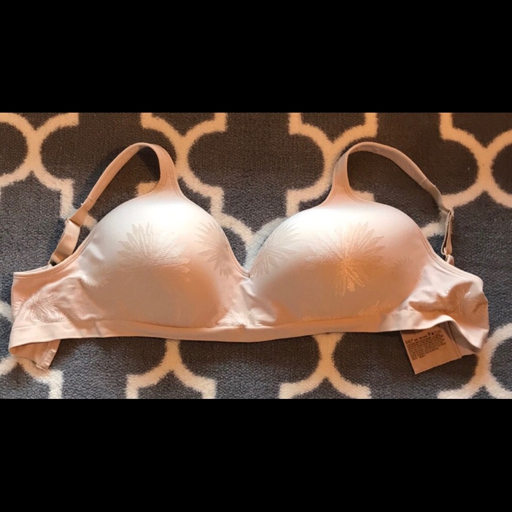 Bali Comfort Revolution Wireless Bra, 40DD